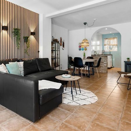 Beachfront Calahonda Apartment By Costarentals - Ref 89 Sitio de Calahonda Εξωτερικό φωτογραφία