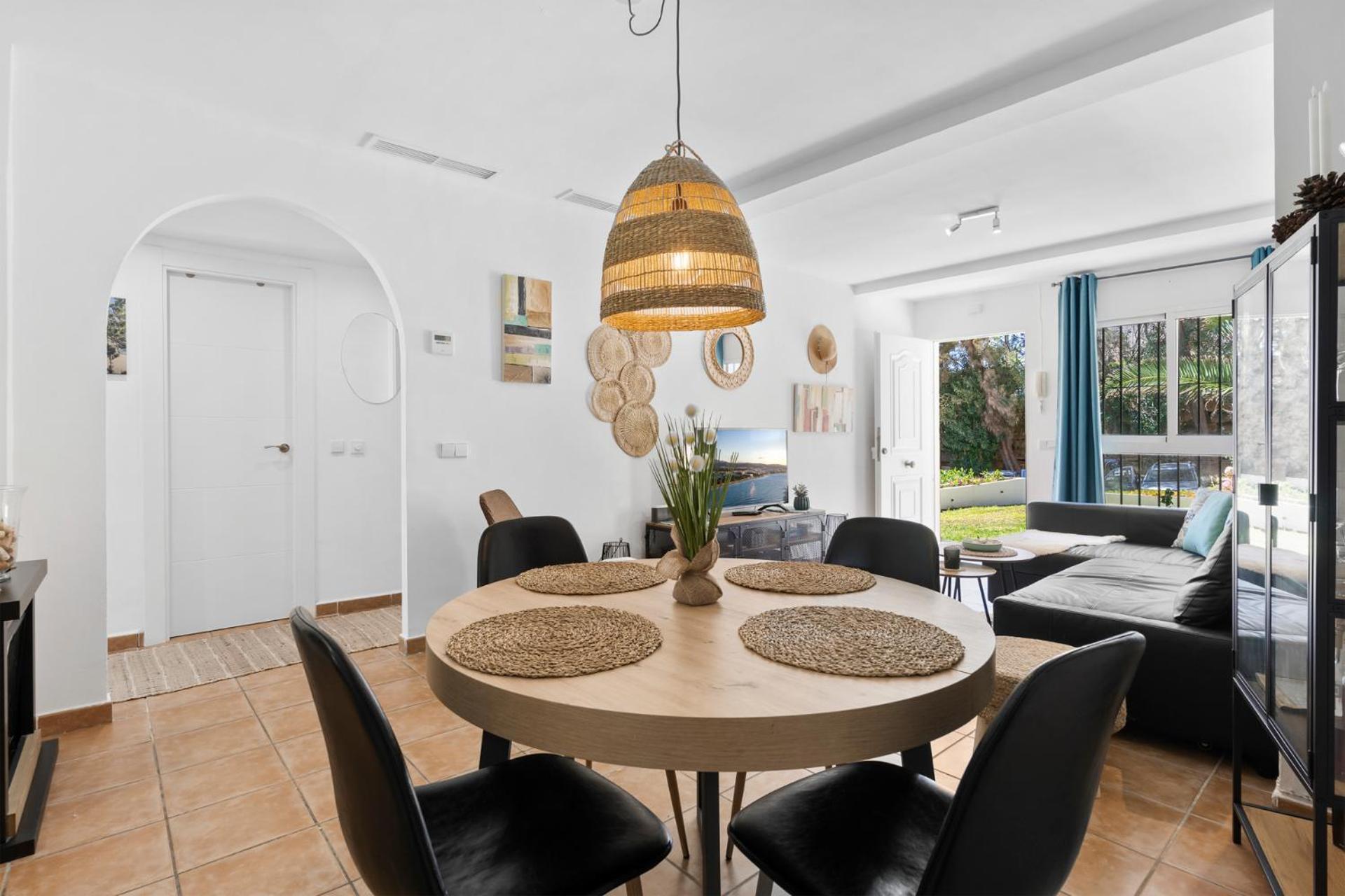 Beachfront Calahonda Apartment By Costarentals - Ref 89 Sitio de Calahonda Εξωτερικό φωτογραφία